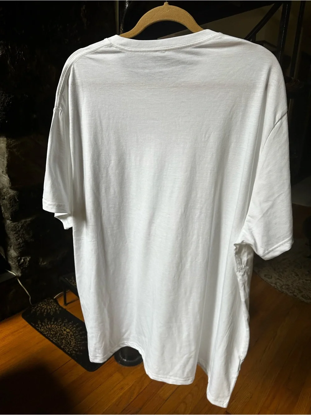 White Cat 'MEH' Graphic Tee and phone holder